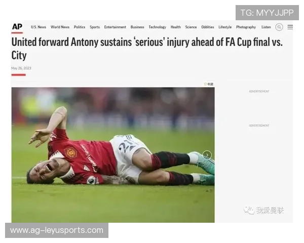 巴黎球星遭凶狠铲球伤退，痛苦落泪，巴黎球迷