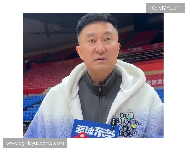 广东宏远再度逆势夺冠，夺冠希望再燃！，广东宏远夺冠合照