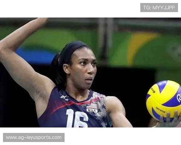 土耳其女排通过背飞战术强势拿分